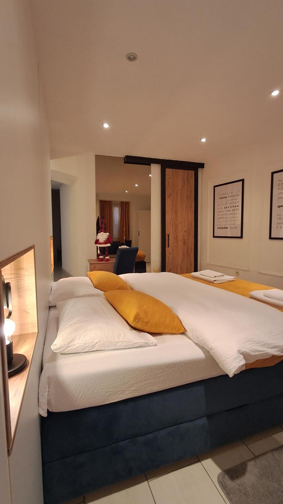 Magic Moments Stari Grad Apartment *